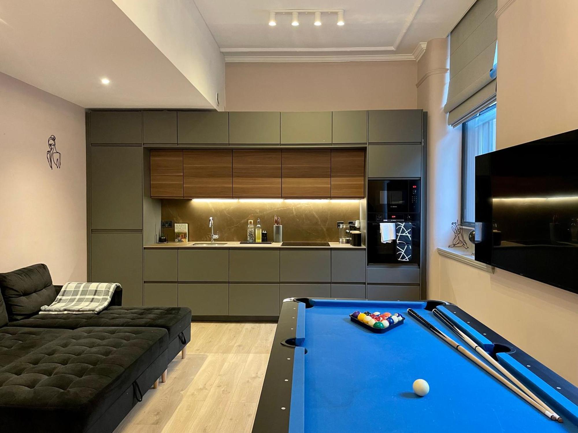 Stunning 2 Bed Apartment In Greater Manchester Exterior photo
